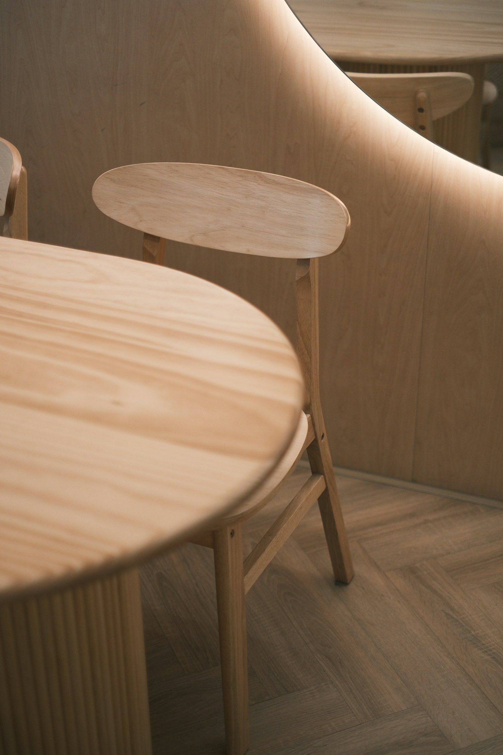 Gather Dining Table